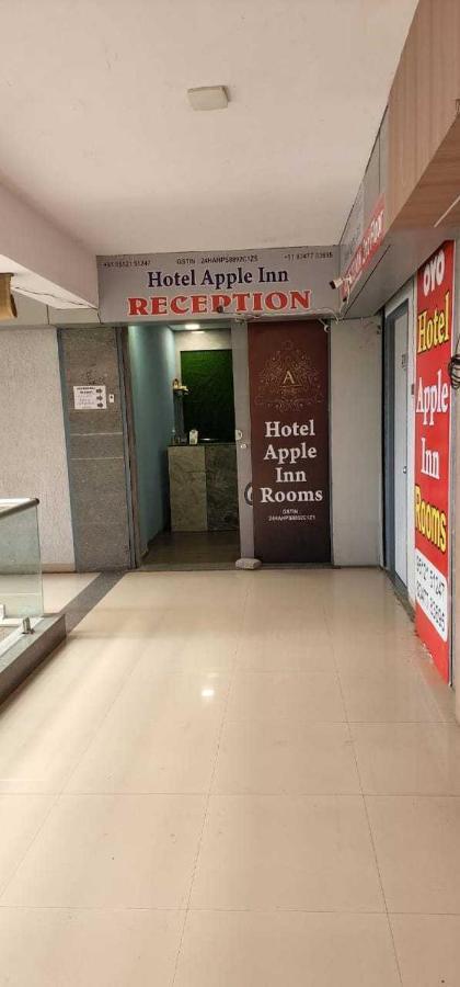 Oyo Hotel Apple Inn 수라트 외부 사진