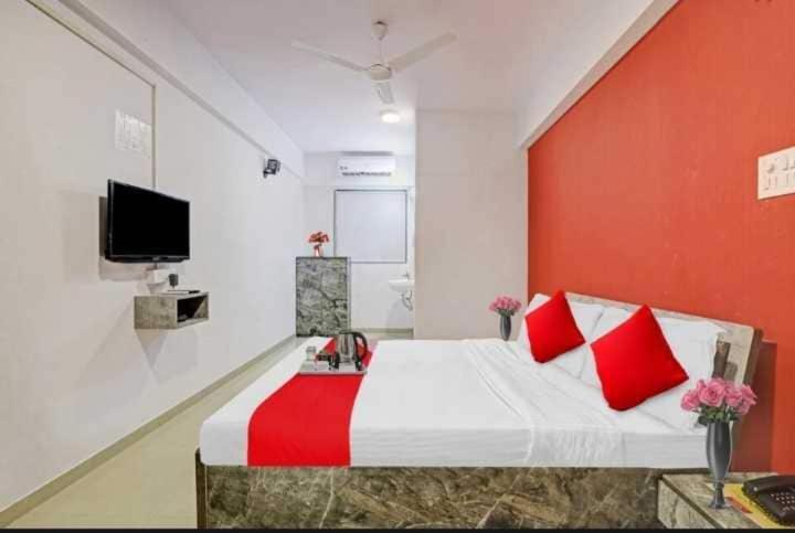 Oyo Hotel Apple Inn 수라트 외부 사진